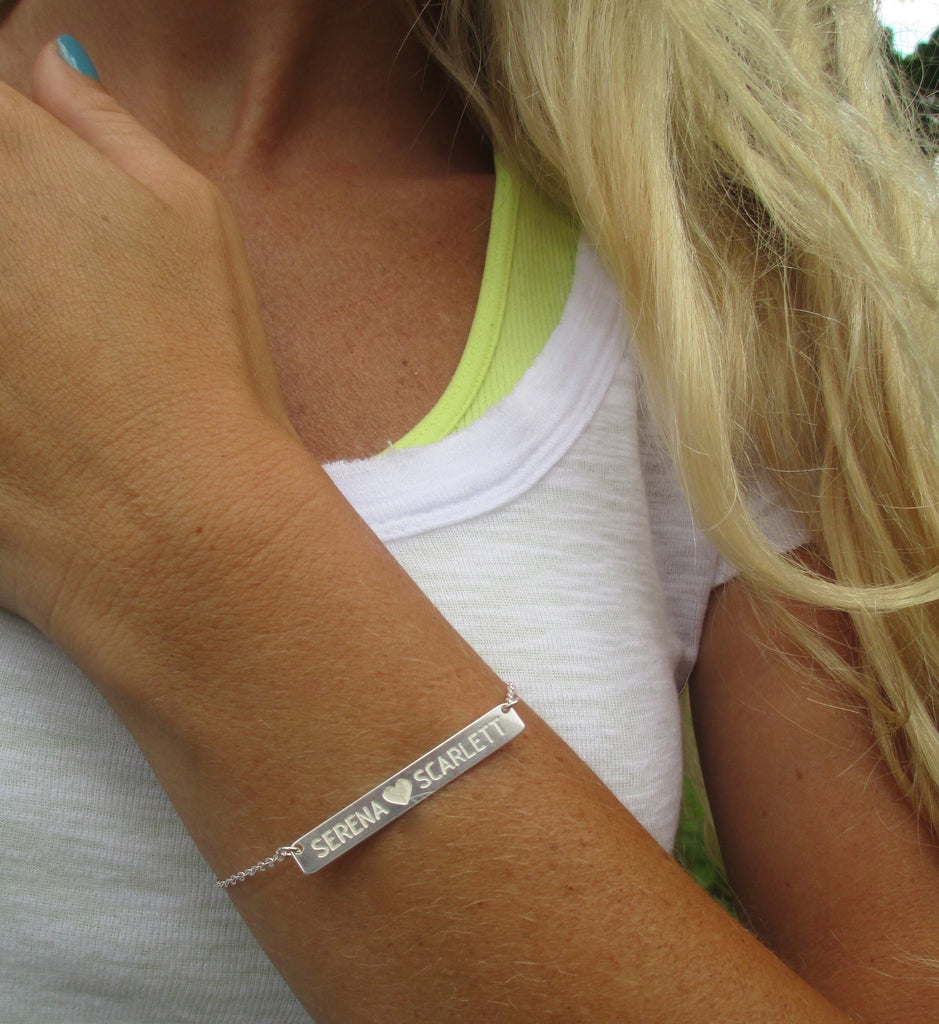 ILJA Personalized Bar Bracelet