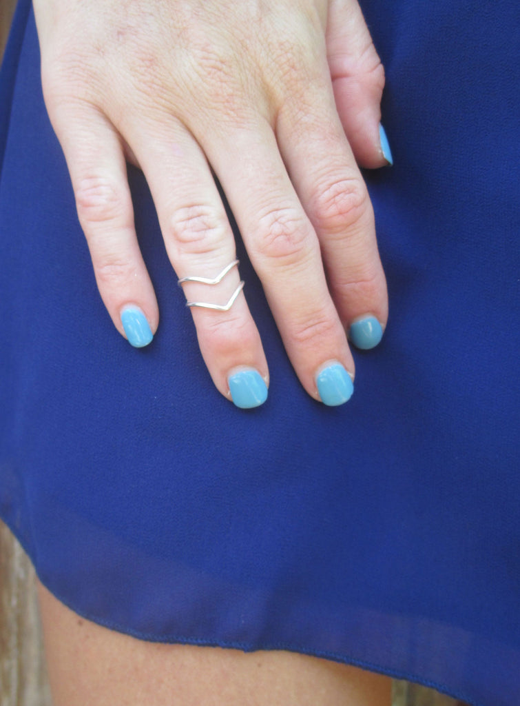 Chevron Ring Set - Silvertone